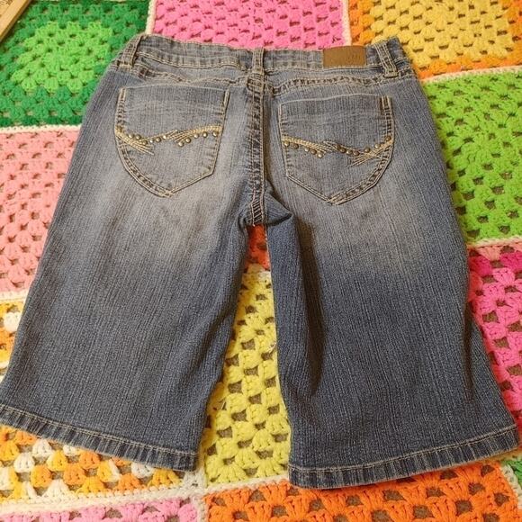 YMI Jeans Size 0 Capri Jean Blue Summer Time Casual - Picture 2 of 9